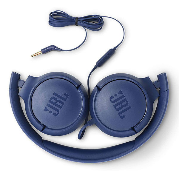 אוזניות JBL Tune 500 עם מיקרופון מובנה וצליל נקי כחול