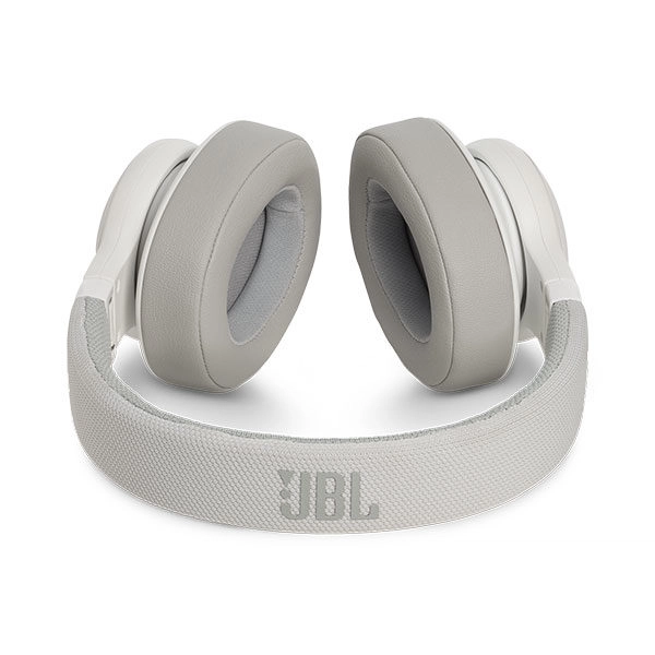 אוזניות JBL E55BT קשת אלחוטיות בעלות צליל מרחבי לבן