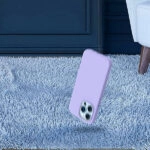 כיסוי לאייפון 13 פרו סיליקון סגול עם מגע קטיפה