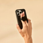 כיסוי לאייפון 14 פרו מקס עם תופסן Otterbox OtterGrip תומך MagSafe שחור