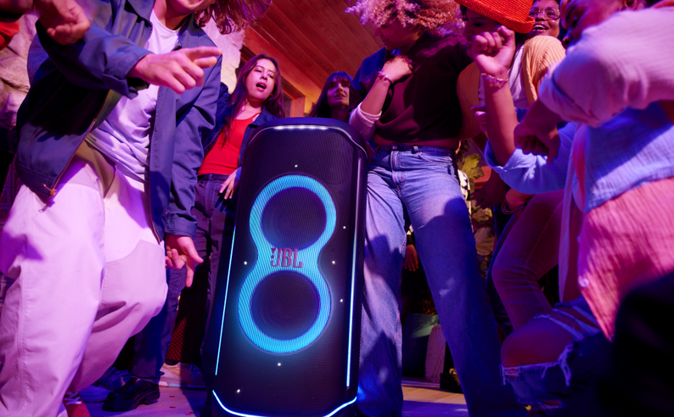 רמקול מסיבות JBL PatryBox Ultimate 1100W שחור - יבואן רשמי