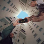 רמקול נייד Marshall Emberton II בצבע שחור | קומפקטי עם סאונד עוצמתי