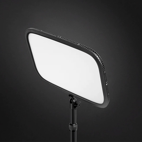תאורת אולפן Elgato Key Light – תאורה מקצועית בהתאמה אישית ליוצרי תוכן וסטרימרים