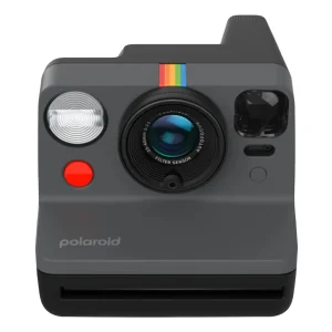 מצלמת פולארויד Polaroid Now Instant Camera Gen 3 בצבע שחור | לפיתוח מיידי ותוצאה אייקונית תוך 15 דקות